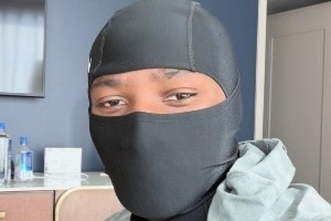 又出现裂痕了？库明加社媒晒近照 但关闭了评论区