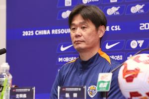 直播吧：李霄鹏教练组下赛季不会再继续执教青岛海牛