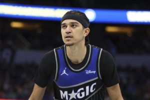 帕森斯&波蒂斯谈布莱克：天才球员防守出色 更重要的是一直在进步