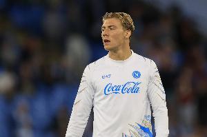 12场4球，TA：那不勒斯满意霍伊伦的表现，球员填补了卢卡库伤缺