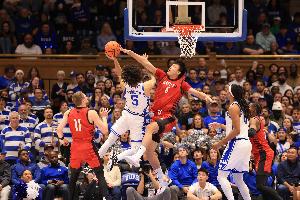 西雅图大学66-52击败得克萨斯州立大学 淡厚然5中4得8分1板1助