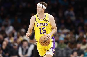 里夫斯单场35+且投篮和三分命中率80%+、75%+ 湖人队史首人