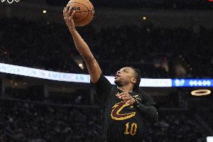 状态一般！加兰14中6拿到15分5板10助1断 5失误