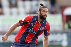 乱杀！36岁卡罗尔在英格兰第六级联赛半场上演帽子戏法，已进6球