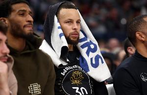 静雨：小佩顿球场嗅觉堪称NBA角色球员之最 库里可安心休息一阵了