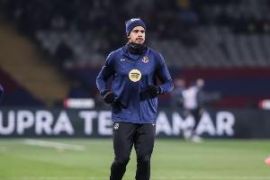 记者：德科与阿劳霍经纪人会面，商讨这名中后卫的未来