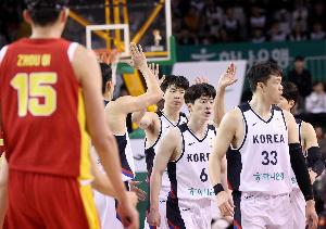 媒体人：韩国篮球这几年下滑非常严重 两战中国队前没人看好他们