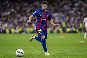 每体：亚马尔回归让巴德吉从巴萨新星沦为边缘人，11月仅踢9分钟