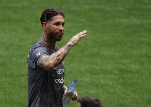 都体：拉莫斯和蒂亚戈·席尔瓦被推荐给米兰，但后者没太大兴趣