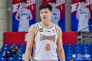 状态不错！张宁替补27分钟 13中7&三分7中4拿到21分7板2断