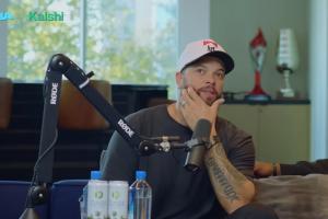 德隆：东契奇摔倒了詹姆斯不扶他 他们俩关系不好