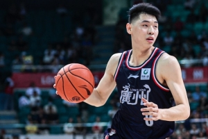 首秀得等等！媒体人：今晚对阵山西 广东新援崔永熙和萨姆纳缺席