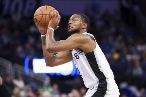 美记：马刺计划以福克斯+核心球员+选秀权 在2月构建交易字母方案