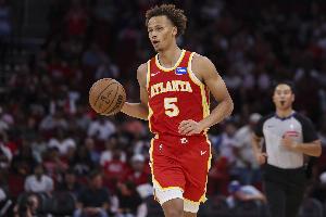 今天当得分手！丹尼尔斯首节4投全中拿到9分1板2助 三分1中1