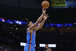 职场“霸凌”？扬布拉德接受采访 杰伦·威廉姆斯让其朝镜头狗叫