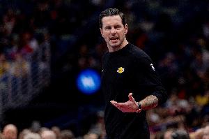 雷迪克：赛前我们担心防不住对手 最终承受高压而没有崩盘