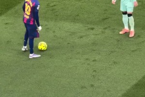 利物浦名宿小雷德克纳普：大家都喊斯洛特下课，但我们要保持耐心