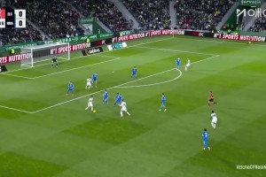 扳平比分！贝林厄姆头球摆渡，赫伊森顺势抽射破门