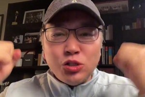 一赛季换几双鞋？篮网队有人穿到烂有人穿不完 差别太大