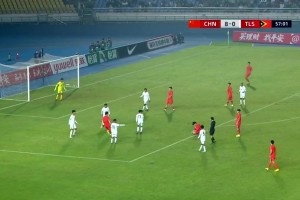 无私！现场实拍：法比奥中超金靴的军功章应有张稀哲的一半