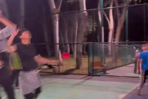 吴尊回忆代表文莱狂输中国102分：看到姚明王治郅就觉得不用打了