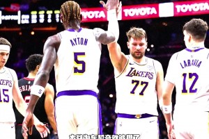 詹姆斯强势反弹 瞬间爆发战胜76人