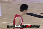 中国男篮首节落后韩国15分加油！
